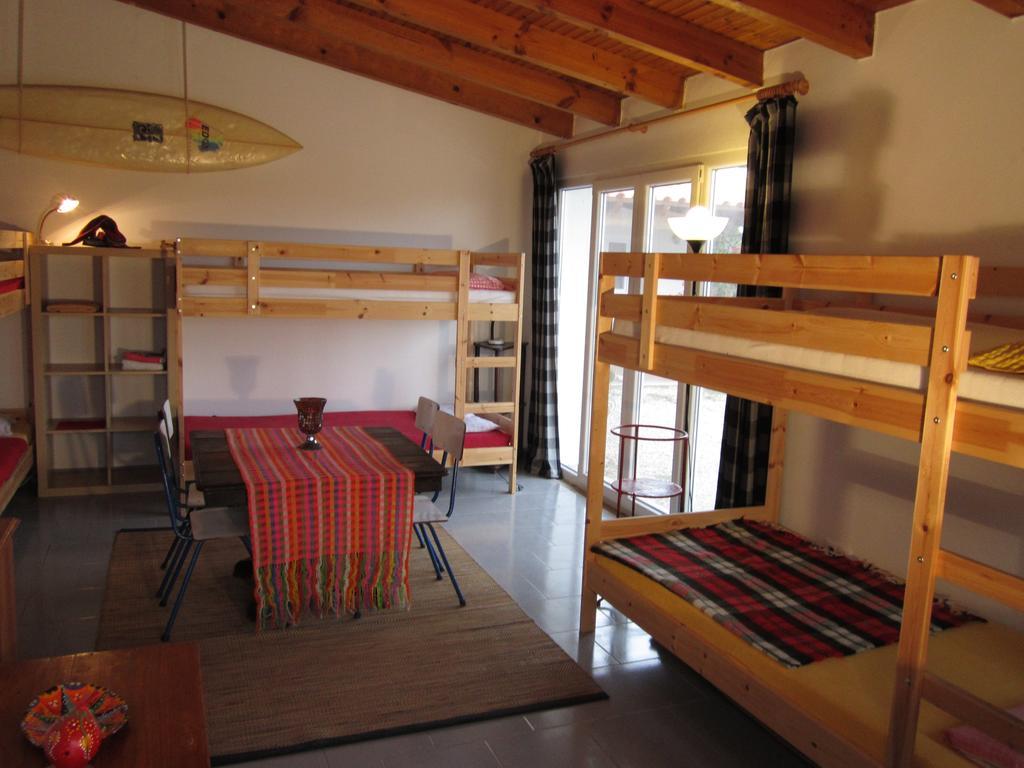 Da Silva Surfcamp Hostel Areia Branca Exterior photo
