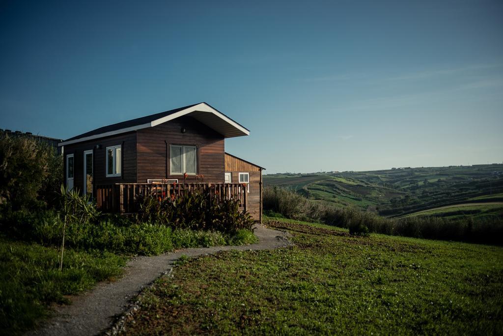 Da Silva Surfcamp Hostel Areia Branca Exterior photo